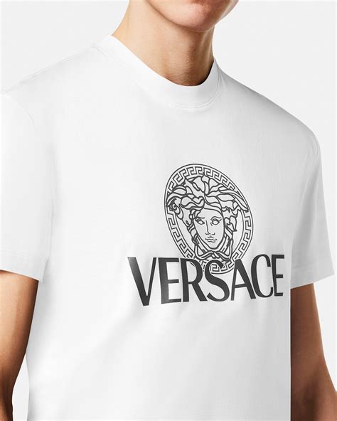 versace logo t shirt|versace completo.